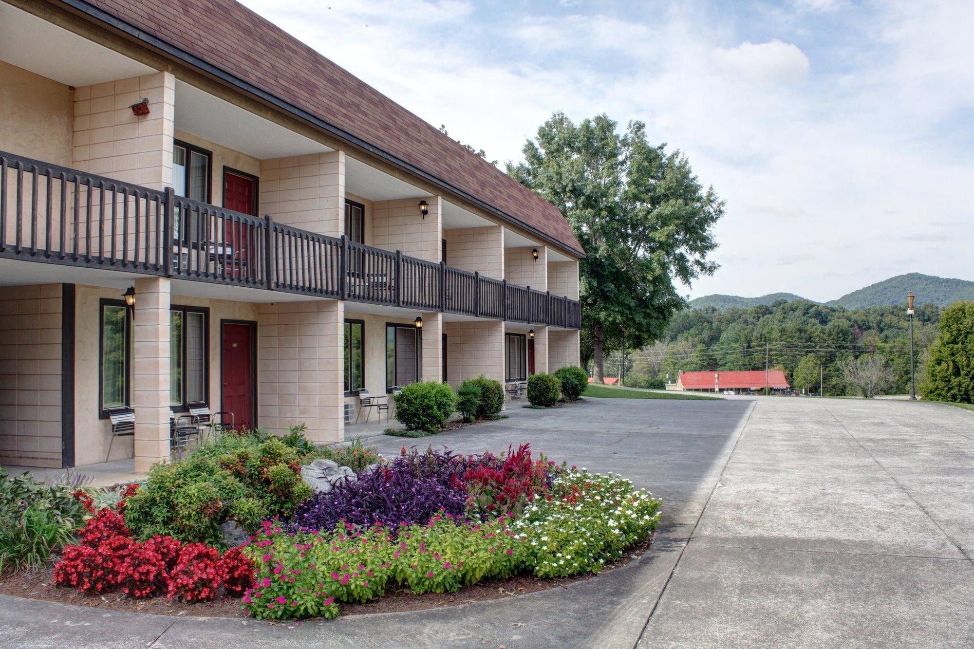 Highland Manor Inn Таунсенд Екстер'єр фото